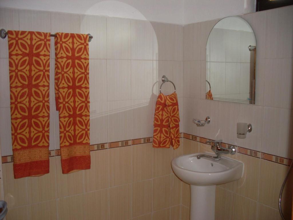 Hotel Tsutsovi House Kalofer Habitación foto